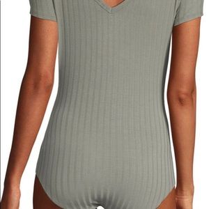 Sage green bodysuit, Size 1X, juniors, brand new.